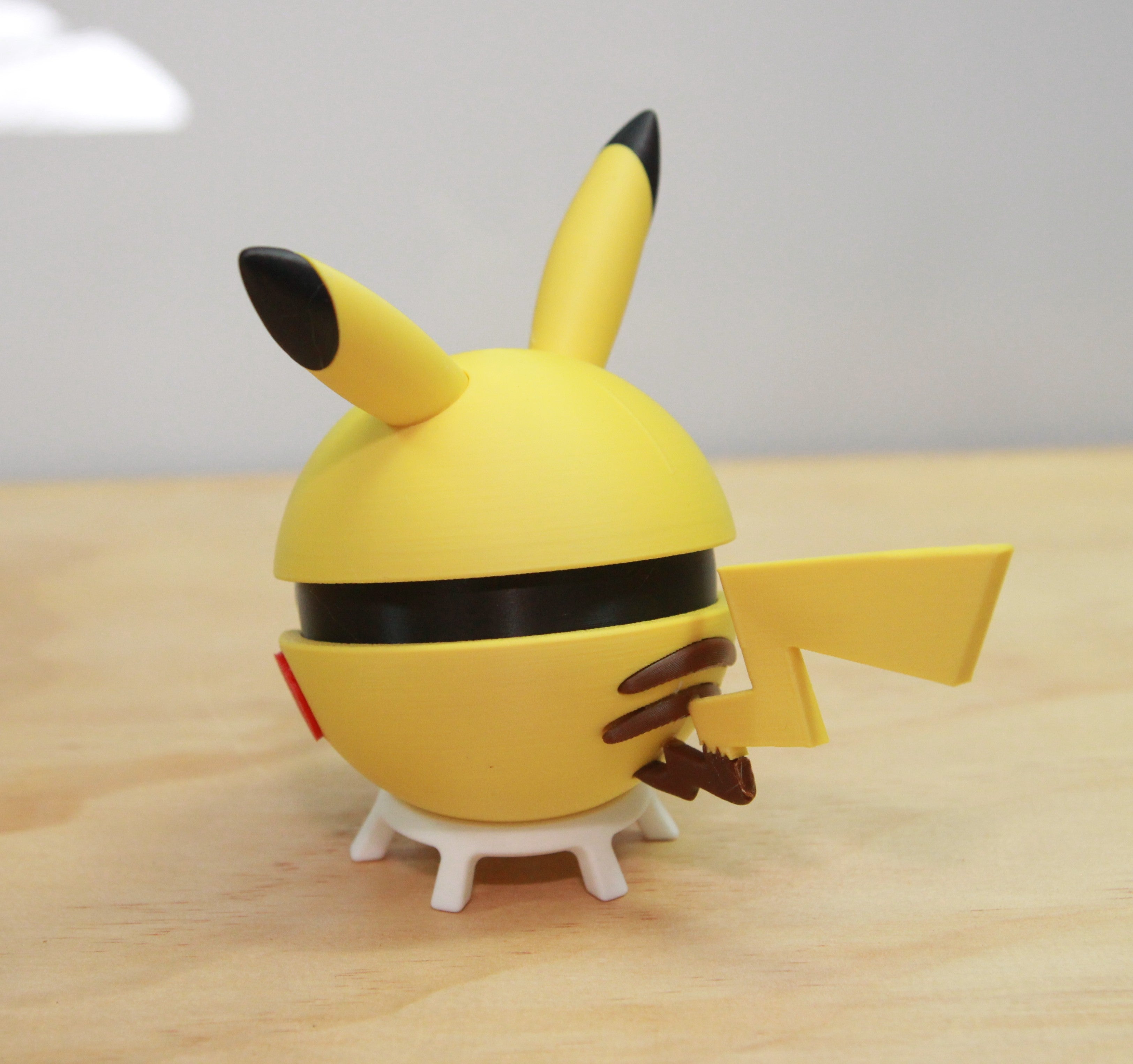 Pikachu Pokeball - 3d Printed